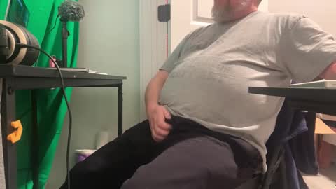 Allergictolove online show from February 16, 1:27 am