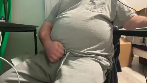 Allergictolove online show from January 12, 1:00 am