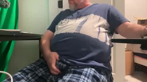 Allergictolove online show from January 19, 2:15 am