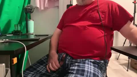 Allergictolove online show from September 11, 2:27 pm