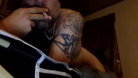 allitrunnin online show from December 15, 7:05 am