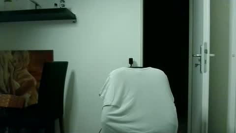 alphah_hunk online show from October 31, 9:29 pm