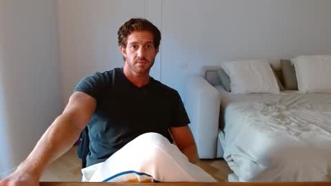 alphahung23 online show from October 8, 8:29 am