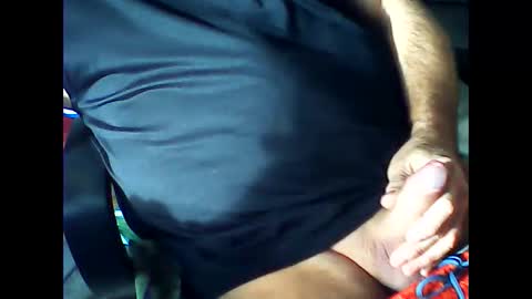 Snapshot of alphen1 chatting on January 3, 11:35 am alphen1 online show from January 3, 11:35 am