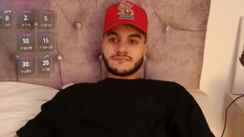 Amadeo Wild online show from December 2, 3:15 pm