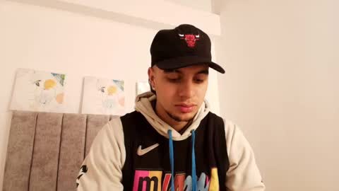 Amadeo Wild online show from January 30, 4:02 pm