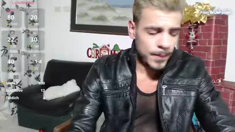 Snapshot of amand_sex chatting on December 21, 6:09 am amand_sex online show from December 21, 6:09 am