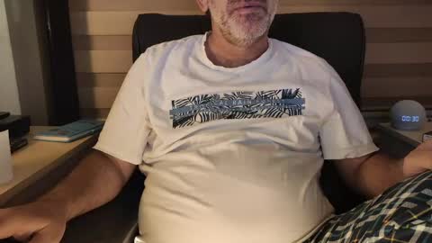 AmorLin online show from April 22, 9:30 pm