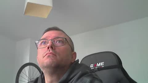 Andi online show from November 10, 9:47 am