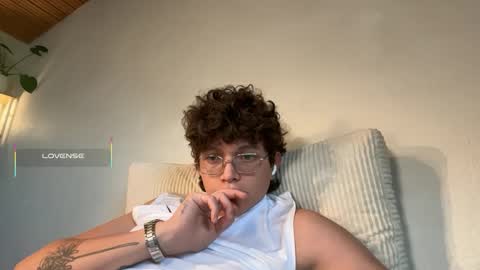 Snapshot of anddres_boss chatting on September 29, 2:46 pm Tell Me  ANDRESS ----- online show from September 29, 2:46 pm