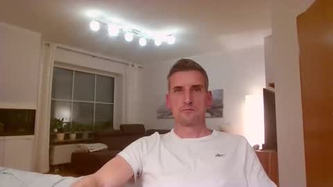 Name online show from November 10, 8:36 pm