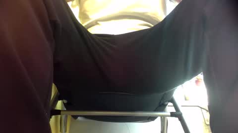 Snapshot of andrecool979 chatting on October 16, 3:20 pm Andre online show from October 16, 3:20 pm