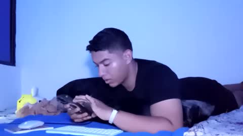 andressdser online show from January 19, 2:47 am