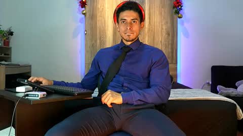 Andrew online show from December 16, 2:07 am