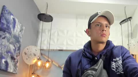 andrew online show from January 8, 1:42 am