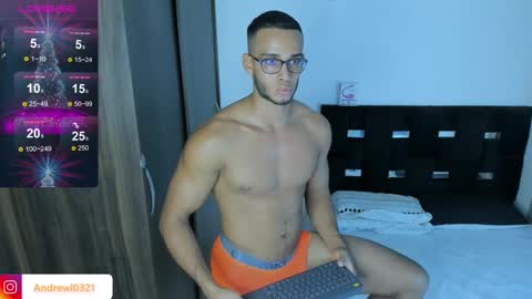Snapshot of andrewl0321 chatting on December 7, 3:58 am Follow me in Fansly     online show from December 7, 3:58 am