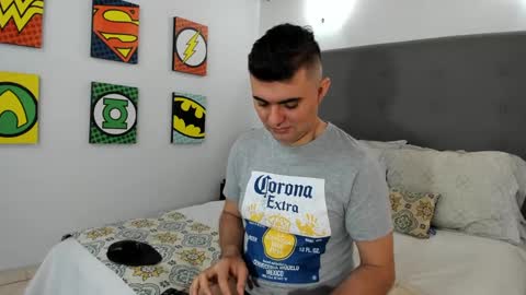 andrhes muller online show from February 17, 1:42 pm