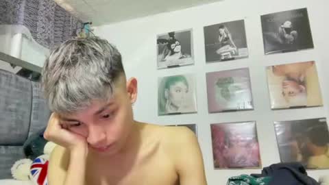 Andy online show from November 12, 6:02 pm