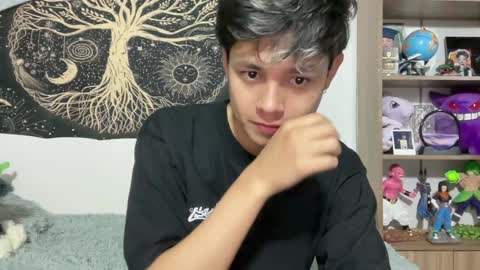 Andy online show from February 7, 1:32 pm