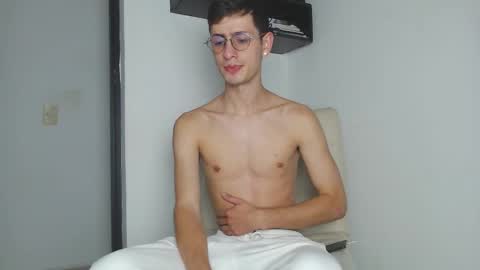 andy_collins__ online show from January 5, 6:33 pm