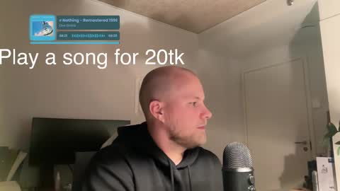 andycandy1994 online show from September 17, 5:25 pm