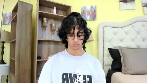 andyxibrat online show from December 22, 7:11 pm