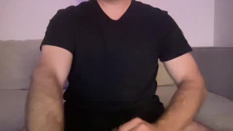 anewsummer online show from January 12, 1:31 am