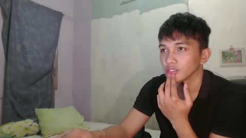 angel_rafael online show from November 26, 9:01 am