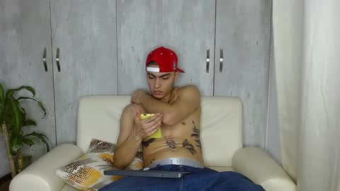 angelbacker22 online show from January 26, 5:13 am