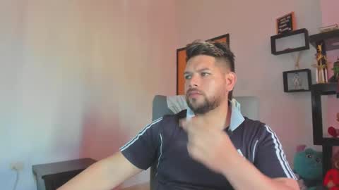 angel online show from November 17, 3:04 pm