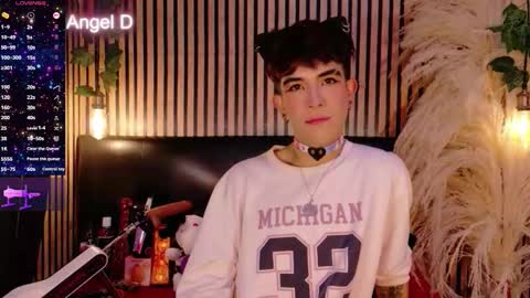 Angel dust online show from February 19, 4:31 am