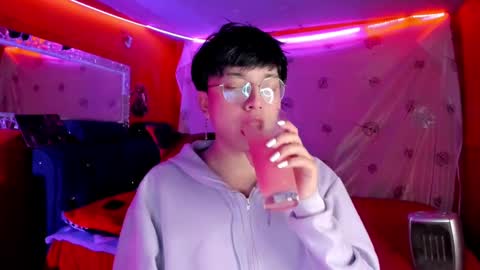 Snapshot of angellonfire chatting on September 18, 5:53 am Angel  online show from September 18, 5:53 am