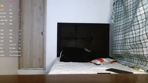 Angelm888-  online show from June 23, 5:01 am