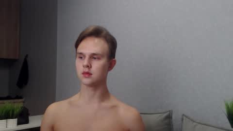 Angel online show from November 15, 7:27 pm