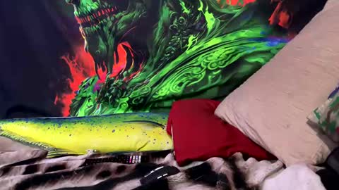 Snapshot of angusbone01 chatting on February 11, 8:10 pm angusbone01 online show from February 11, 8:10 pm