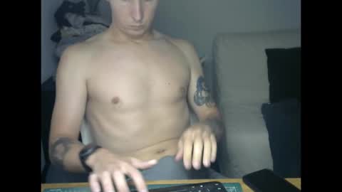 Snapshot of annecylake chatting on September 27, 11:41 am annecylake online show from September 27, 11:41 am