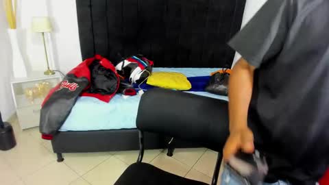       online show from November 1, 12:58 am