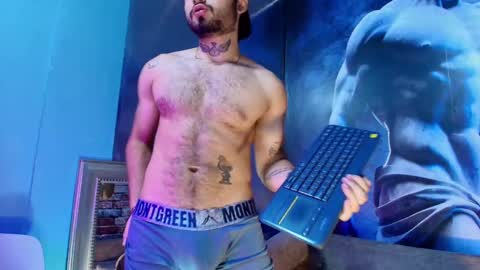 antoinemoretti online show from October 16, 11:02 pm