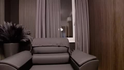 HI My name is Antonio online show from December 19, 7:33 pm