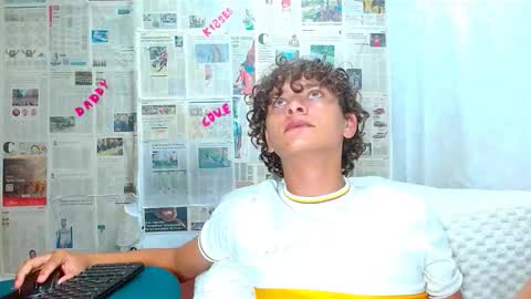 Ariel Aoir online show from February 3, 2:53 am