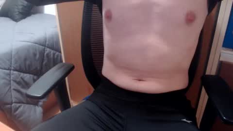 arlandria_ online show from December 19, 9:12 pm