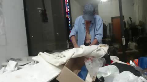 armaduradeacero online show from December 1, 7:44 am