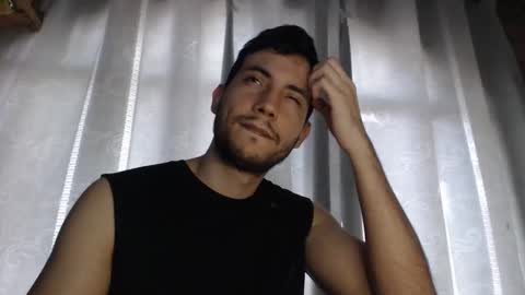 Snapshot of armando_2002 chatting on December 3, 5:23 pm ARMANDO online show from December 3, 5:23 pm