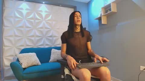 Snapshot of arohomlester chatting on October 20, 11:25 am Arohom Lester online show from October 20, 11:25 am