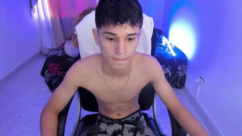 Aaron online show from February 6, 10:06 pm