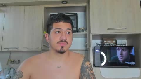 ARON  Independent model  online show from November 26, 7:55 am