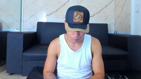 Aroon   online show from December 16, 9:11 pm