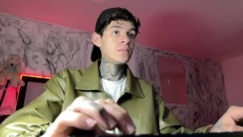   online show from January 31, 3:00 pm