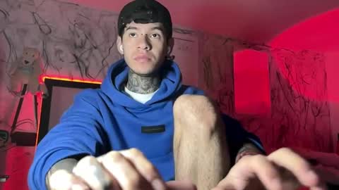   online show from January 29, 11:20 am