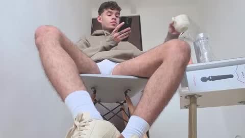   online show from September 22, 12:15 pm